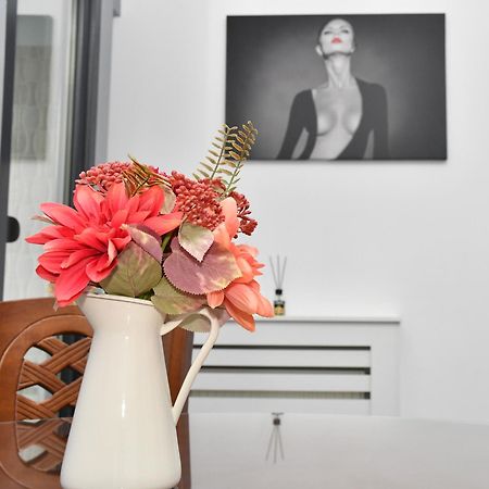 Apartament Luxury - Promenada Mall Craiova Esterno foto