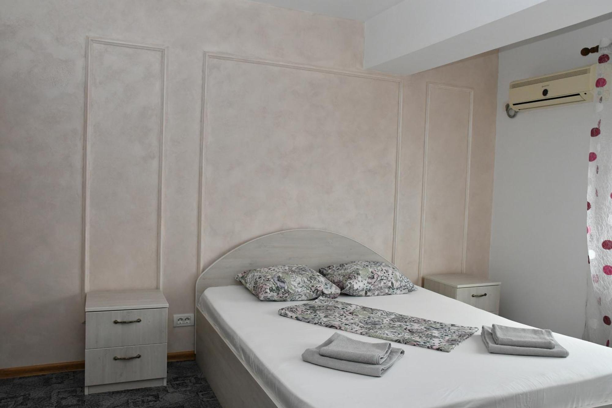 Apartament Luxury - Promenada Mall Craiova Esterno foto